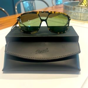 Persol 59mm Polarized Sunglasses (Tortoise)